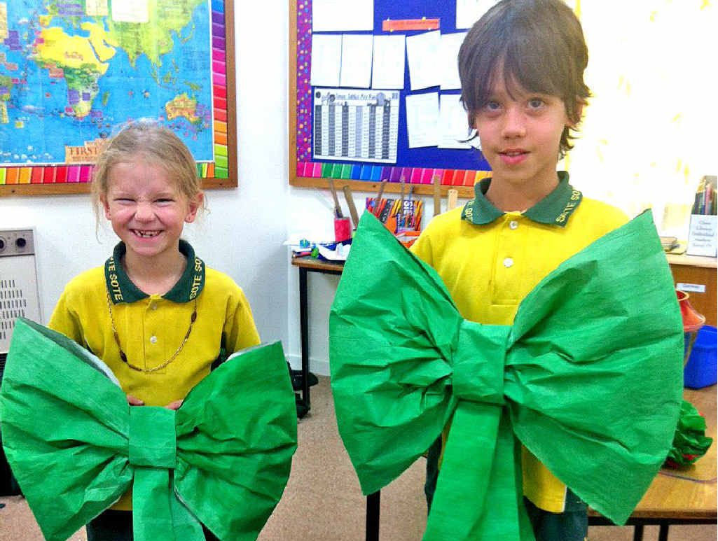 KNOTS OF FUN: Year 2 student Emily Lightfoot and Will Maguire from Year 3 have enjoyed helping out with decorations for SOTE’s end-of-year celebration.